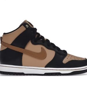 Women’s Nike Dunks